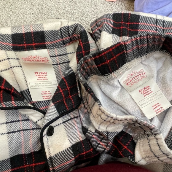 Wondershop plaid pjs - Picture 2 of 2